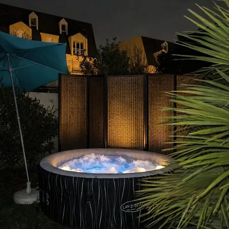 L'interdite House - Limitless - Jacuzzi Cinema