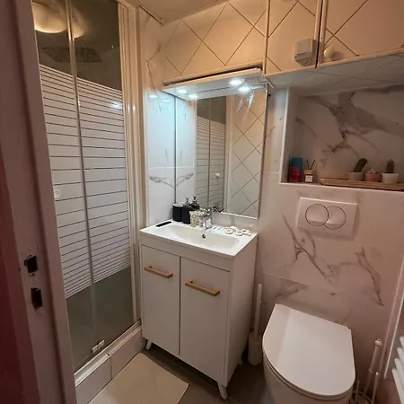 L'interdite House - Limitless - Jacuzzi Cinema